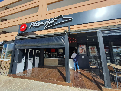 Noticias franquicia Pizza Hut innova con kioskos digitales y refuerza su liderazgo en el sector